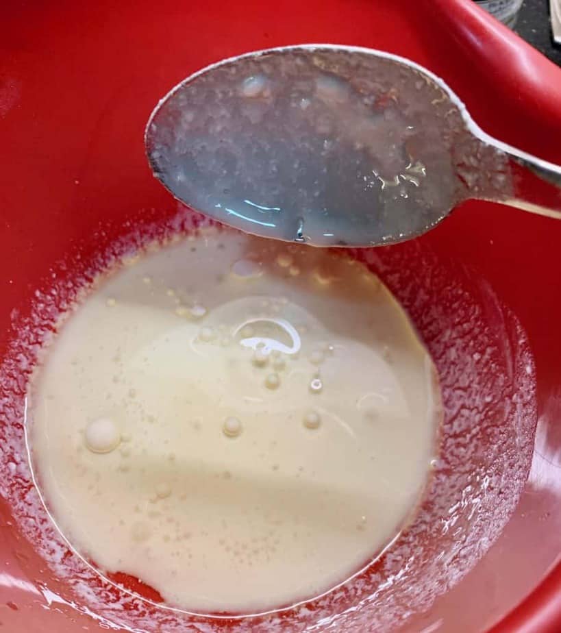 process to make eggless vanilla cake 