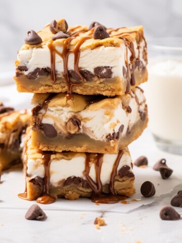 caramel swirled chocolate chip cookie bars