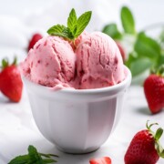 No churn Strawberry ice cream