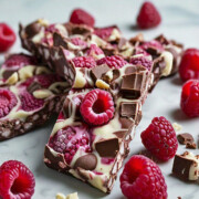 raspberry chocolate yogurt bark